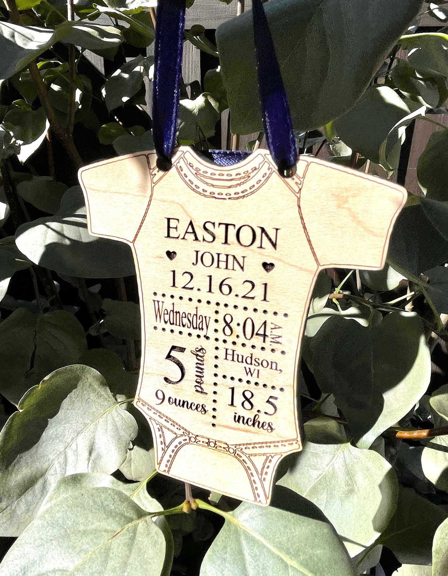 Personalized Baby Ornament: A Cherished Keepsake for New Parents and Grandparents