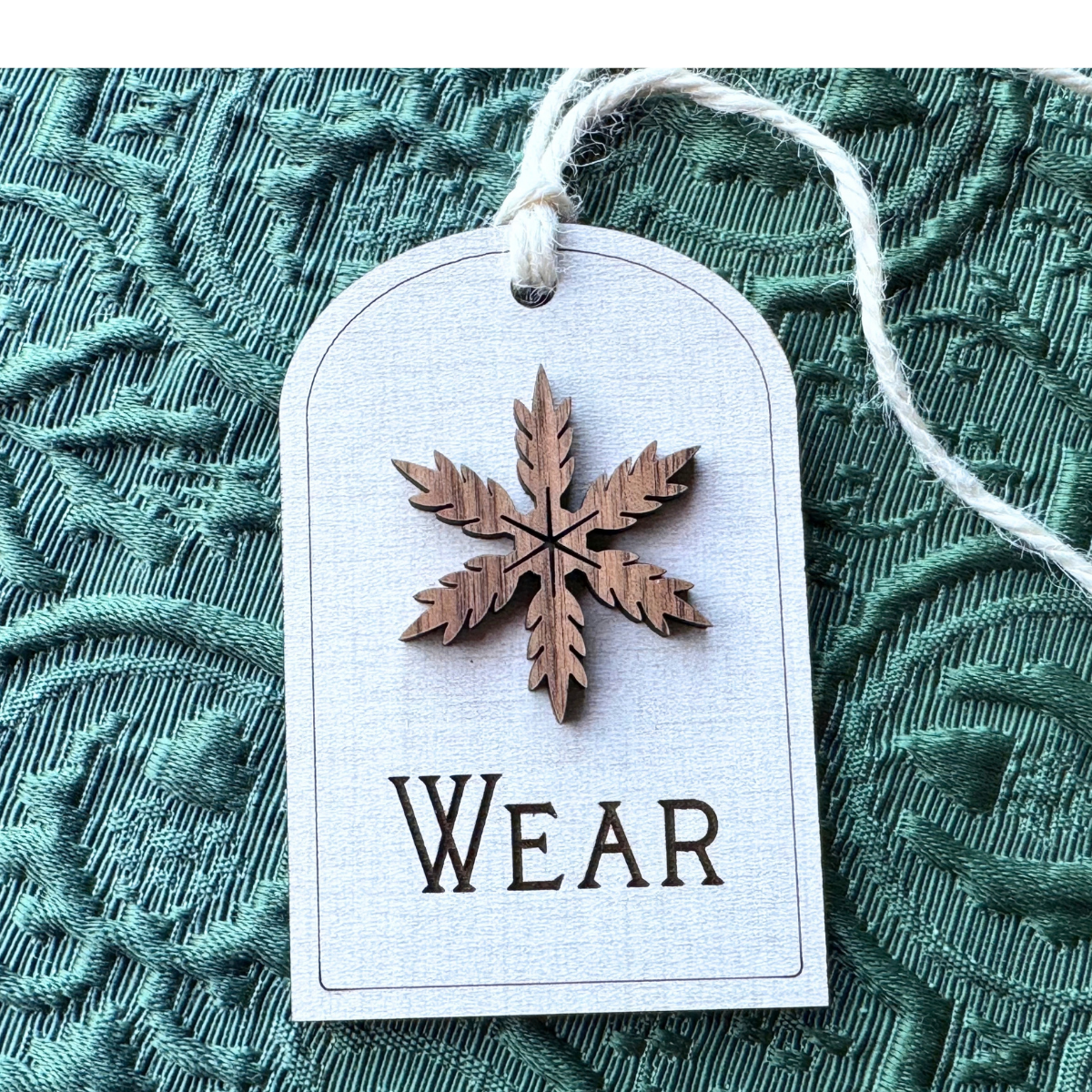 Want, Need, Wear, Read Wooden Gift Tags – Walnut Snowflake Set of 4