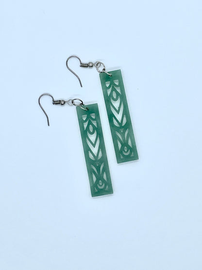 Elegant Green Tea Acrylic Earrings: Unique Jade-Inspired Design