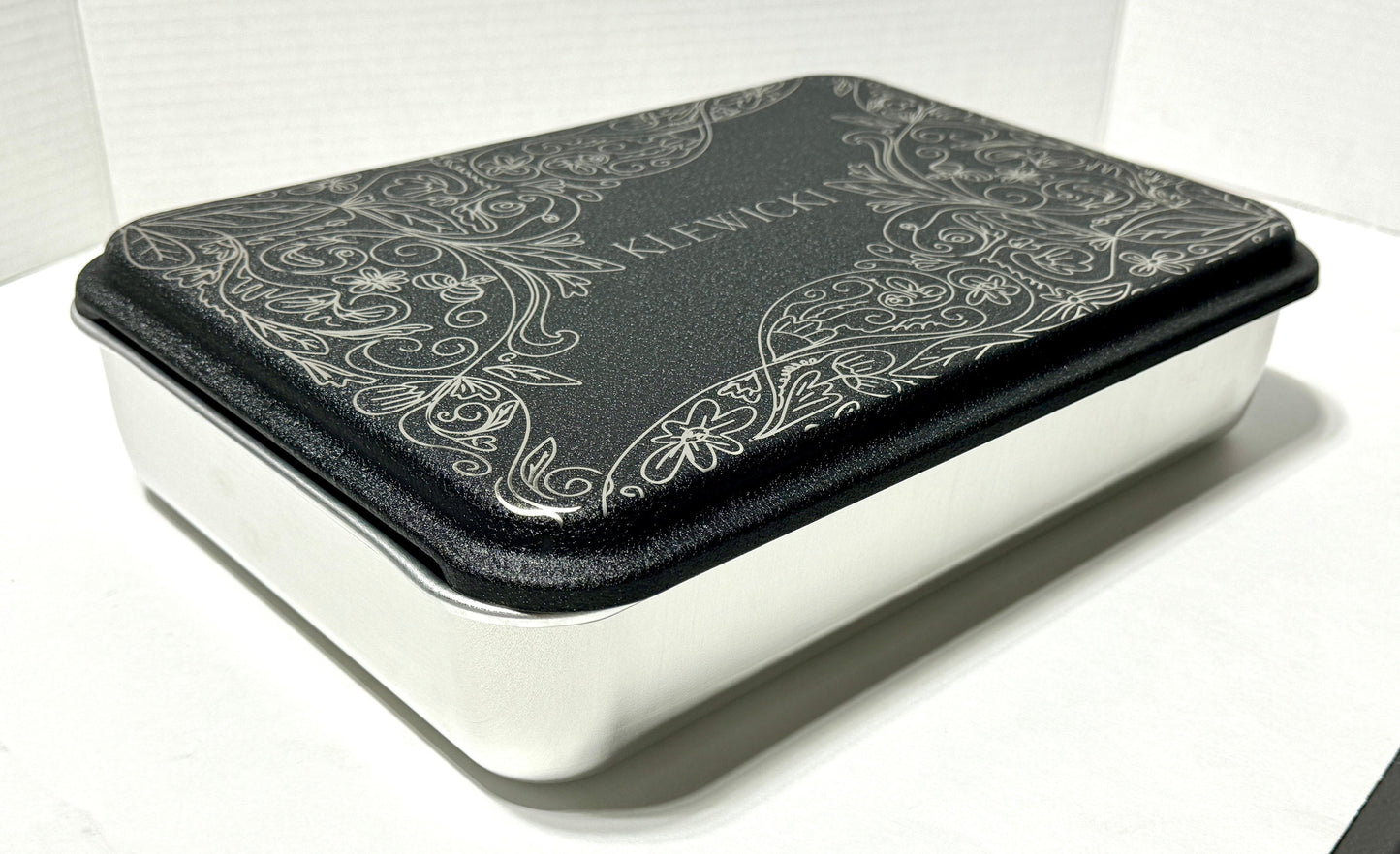 Custom Engraved Pan – Personalized and Colorful